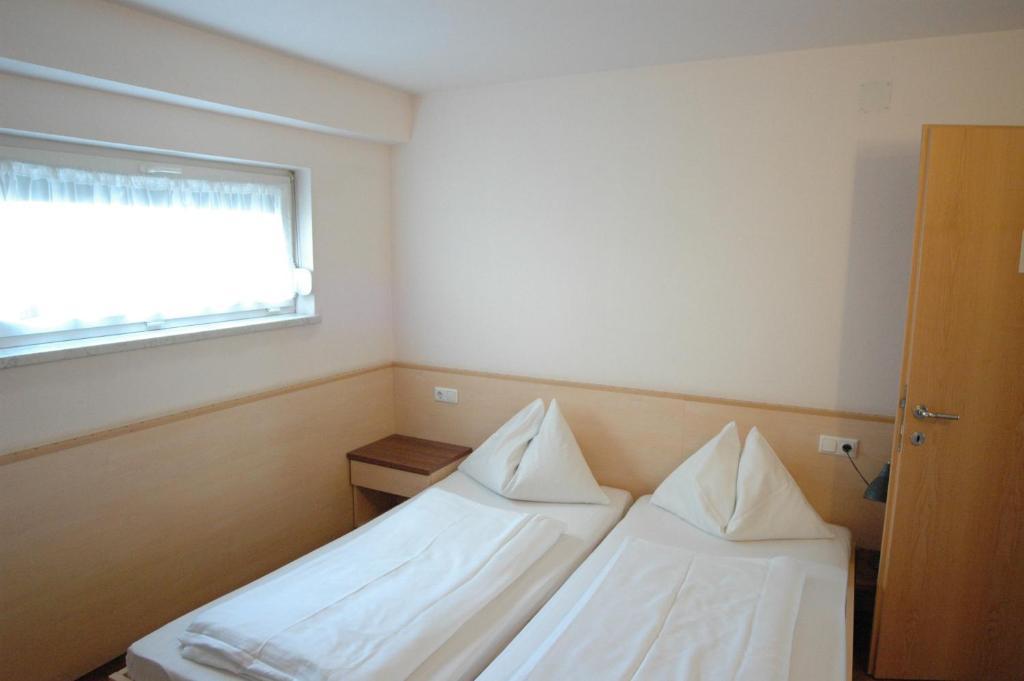 Pension Weber Vienna Room photo