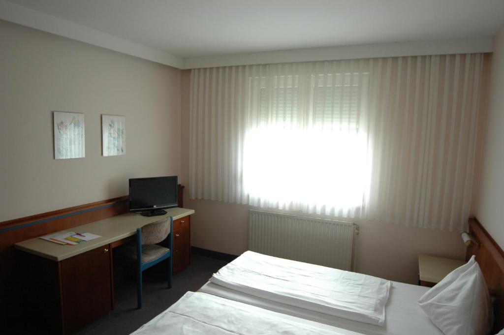 Pension Weber Vienna Room photo